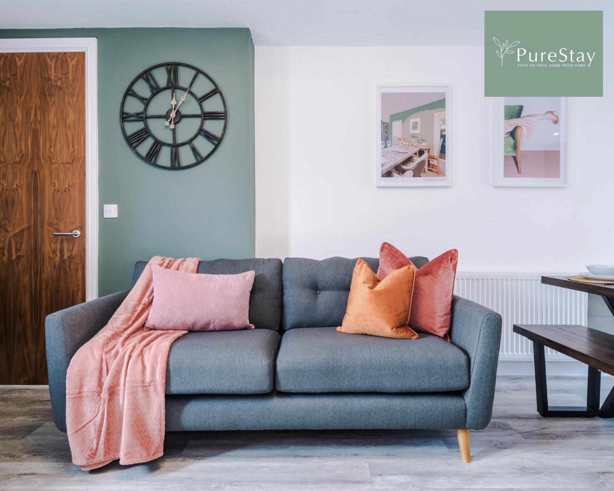 Stunning Five Bedroom Manchester House With Free Parking By Purestay Short Lets & Serviced Accommodation Екстер'єр фото